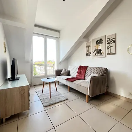 Duplex-Trois Pas De La Gare Apartment Sartrouville Exterior photo